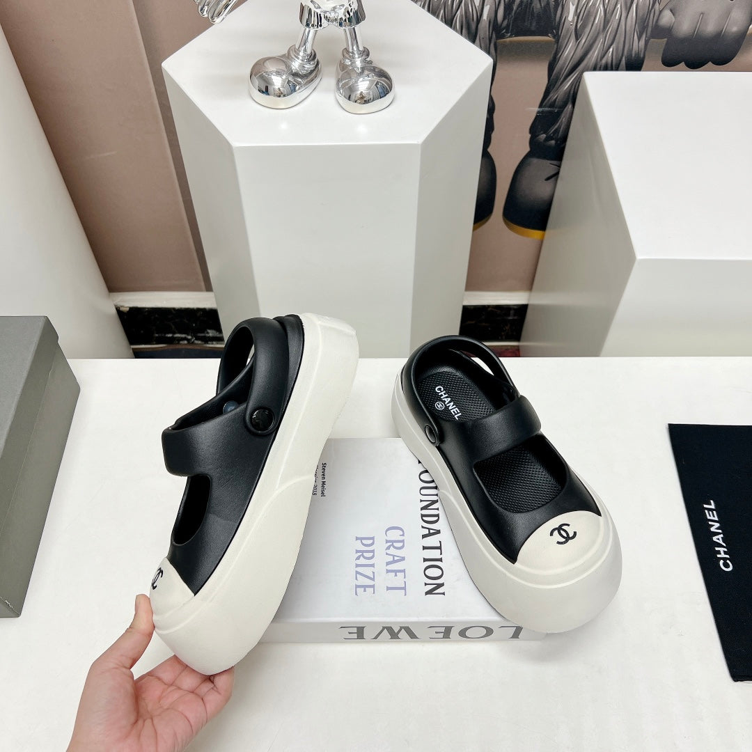 Luxury Shoes Sandals - CHL - 011