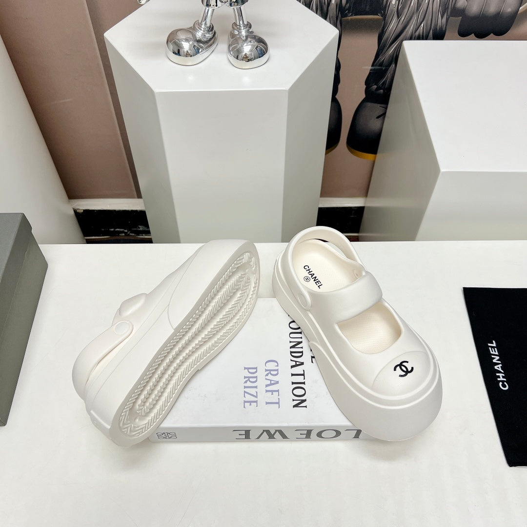 Luxury Shoes Sandals - CHL - 010