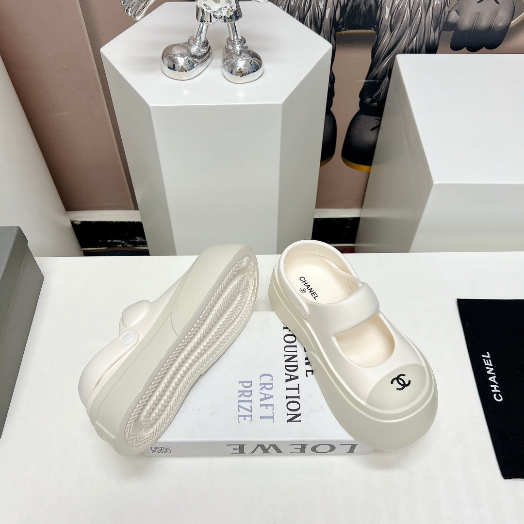 Luxury Shoes Sandals - CHL - 009