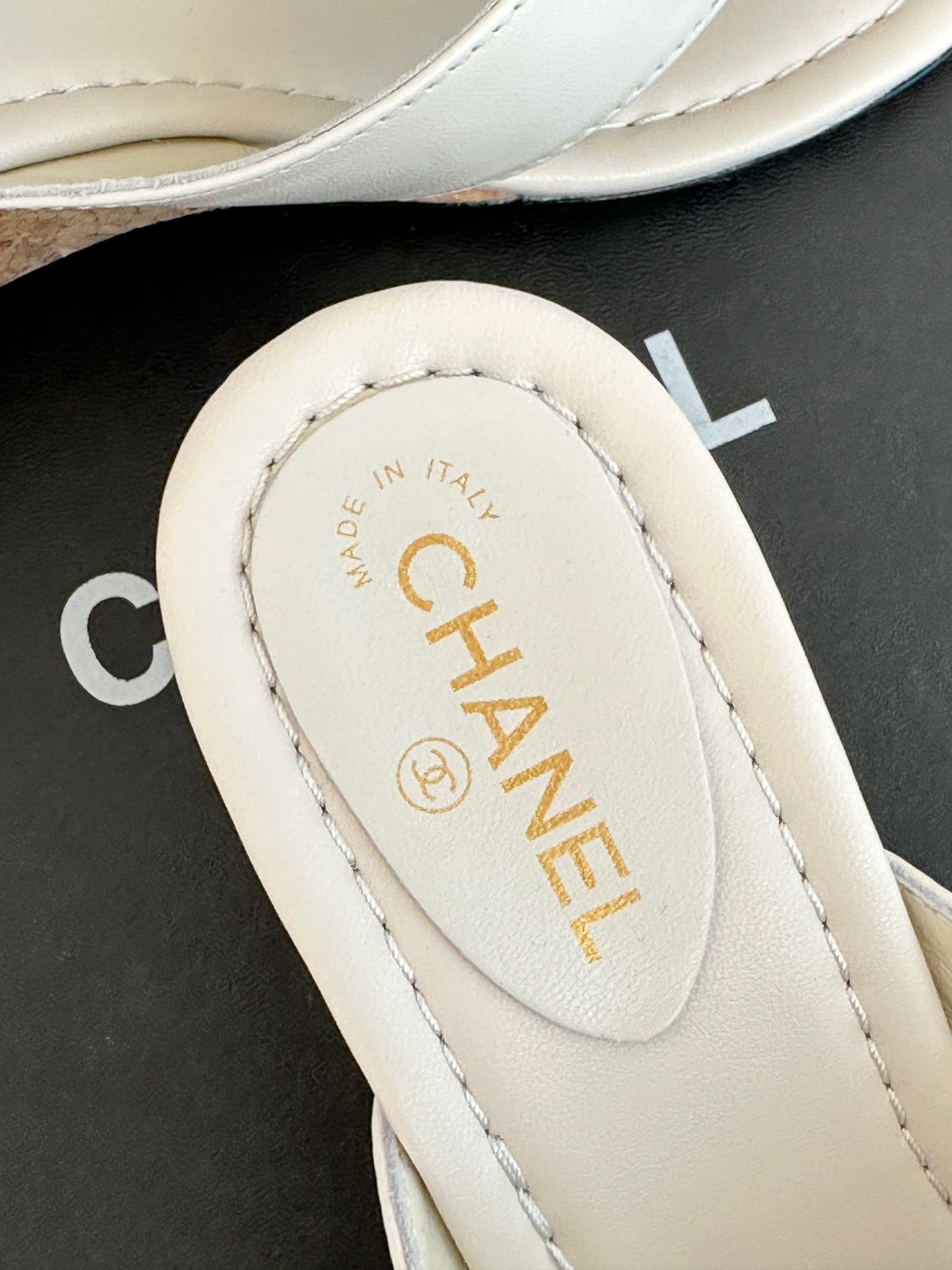 Luxury Shoes Sandals - CHL - 002