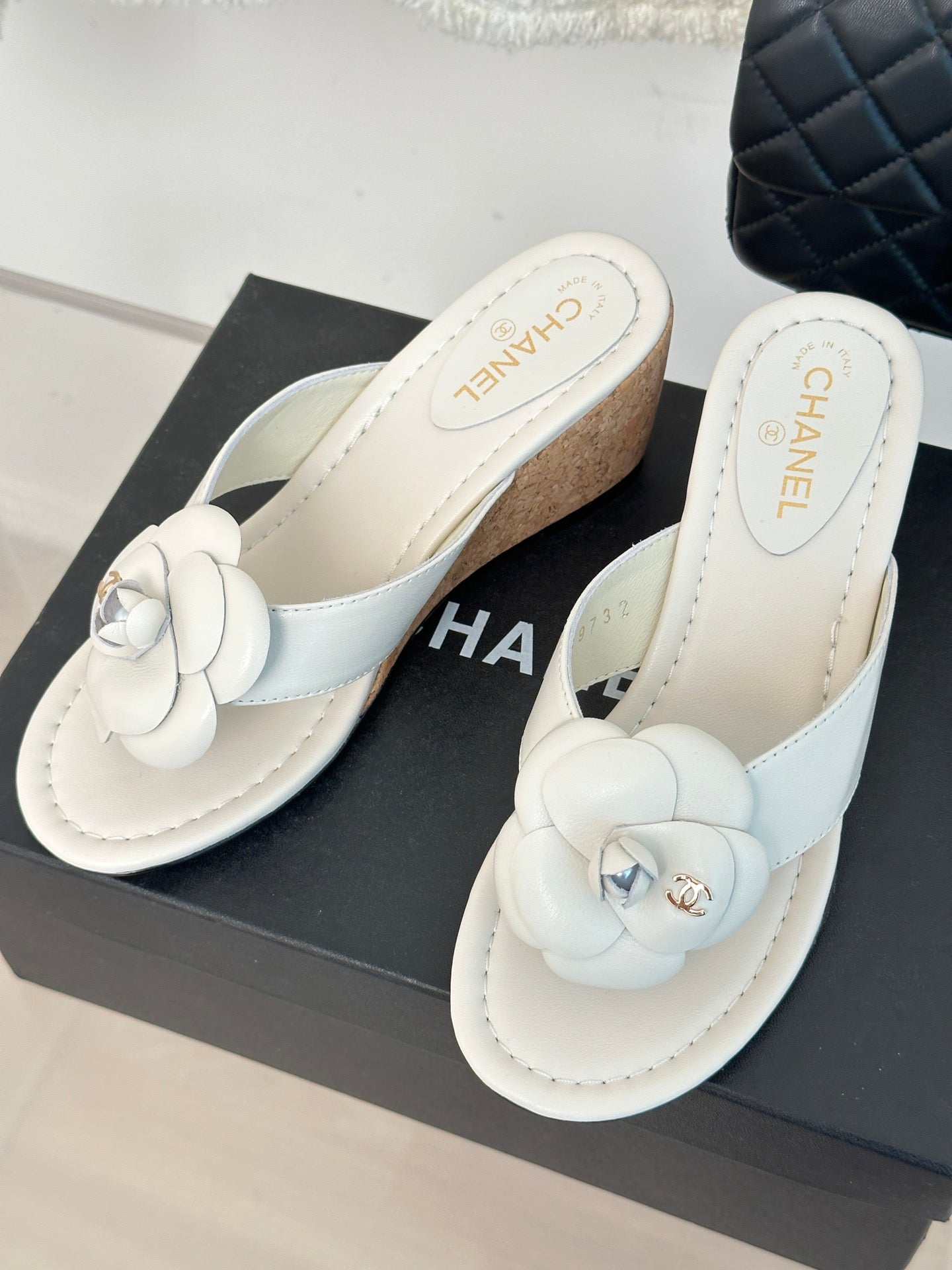 Luxury Shoes Sandals - CHL - 002