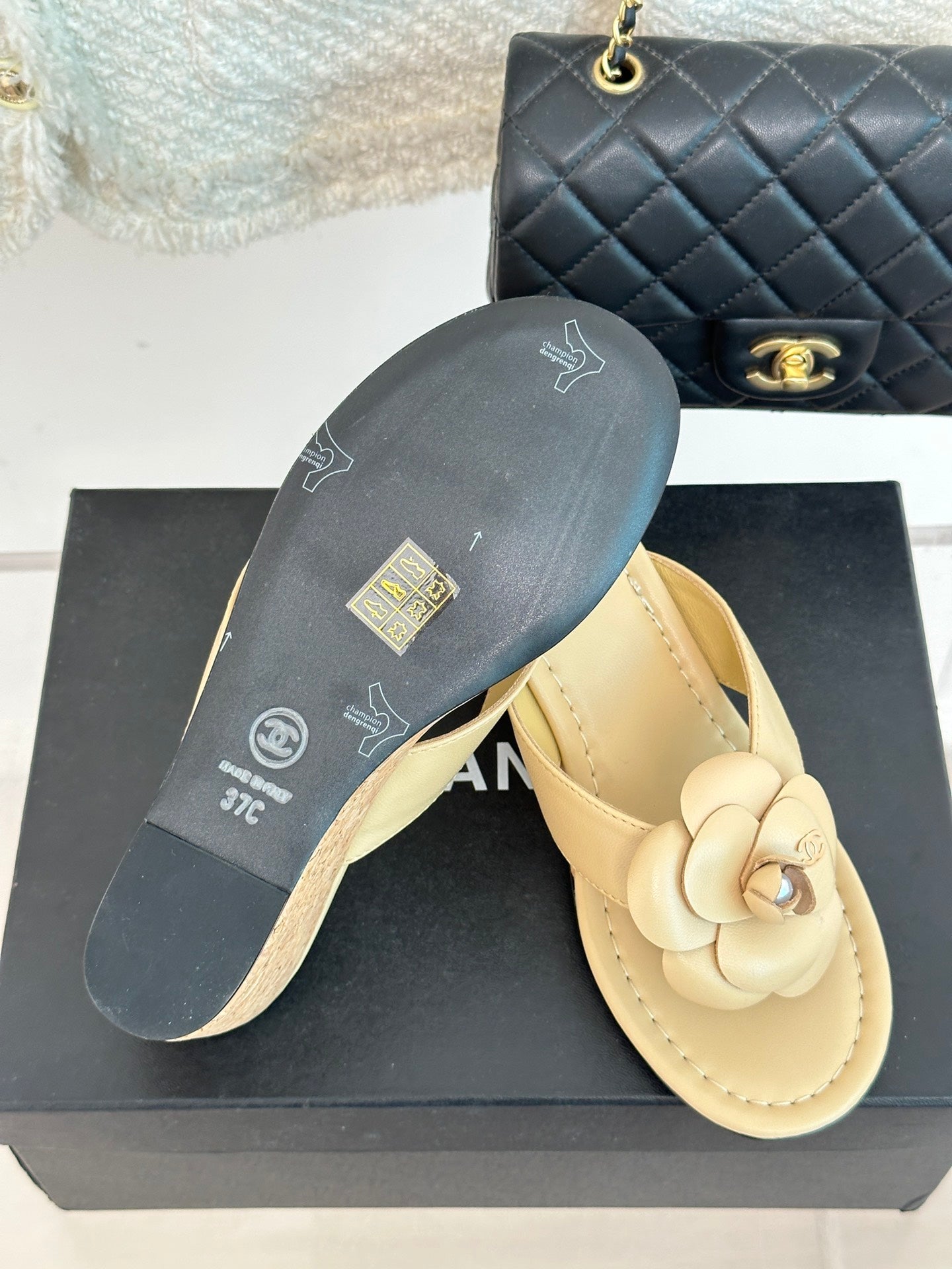 Luxury Shoes Sandals - CHL - 003