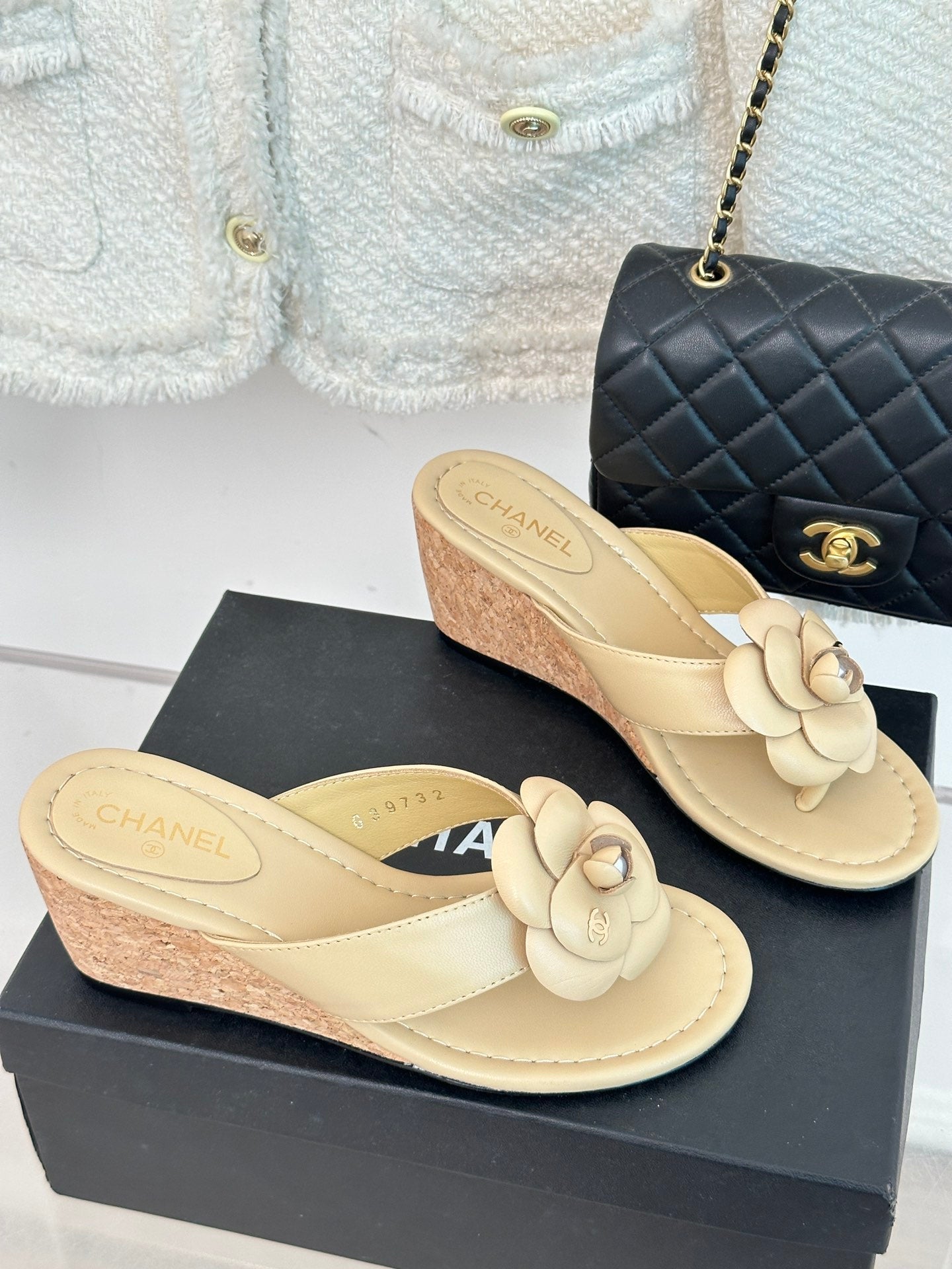 Luxury Shoes Sandals - CHL - 003