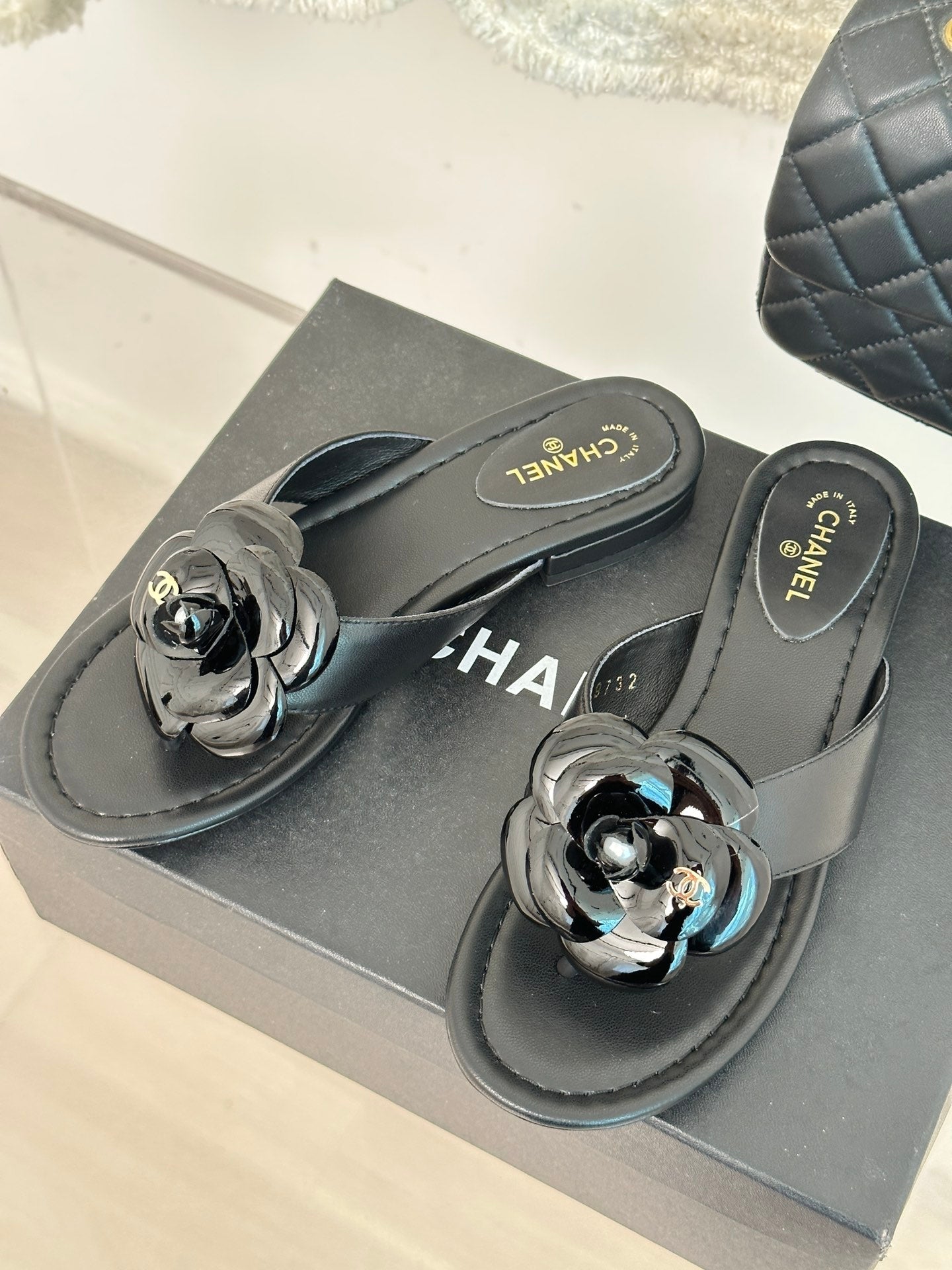 Luxury Shoes Sandals - CHL - 004