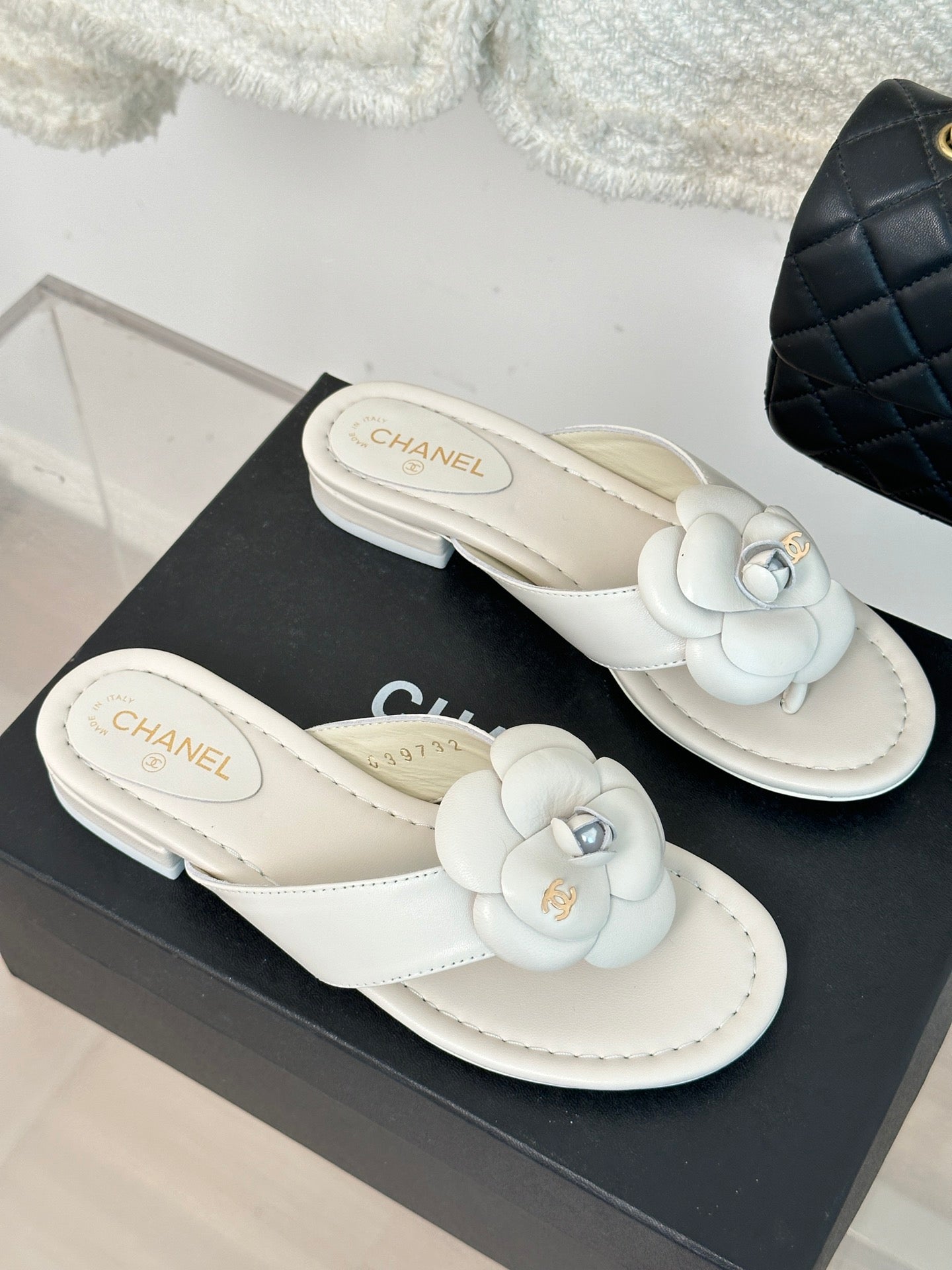 Luxury Shoes Sandals - CHL - 005