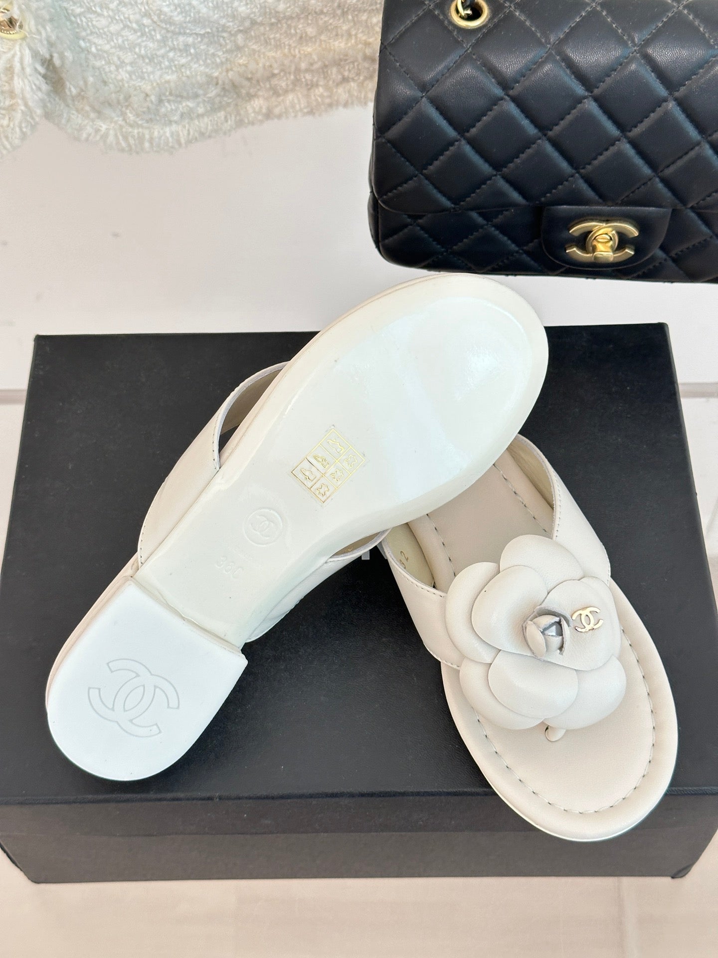 Luxury Shoes Sandals - CHL - 005