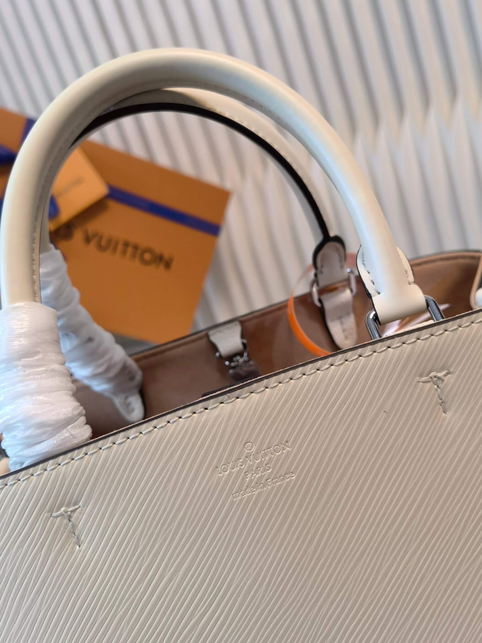 M59953 Marelle Tote MM white handbag free shipping