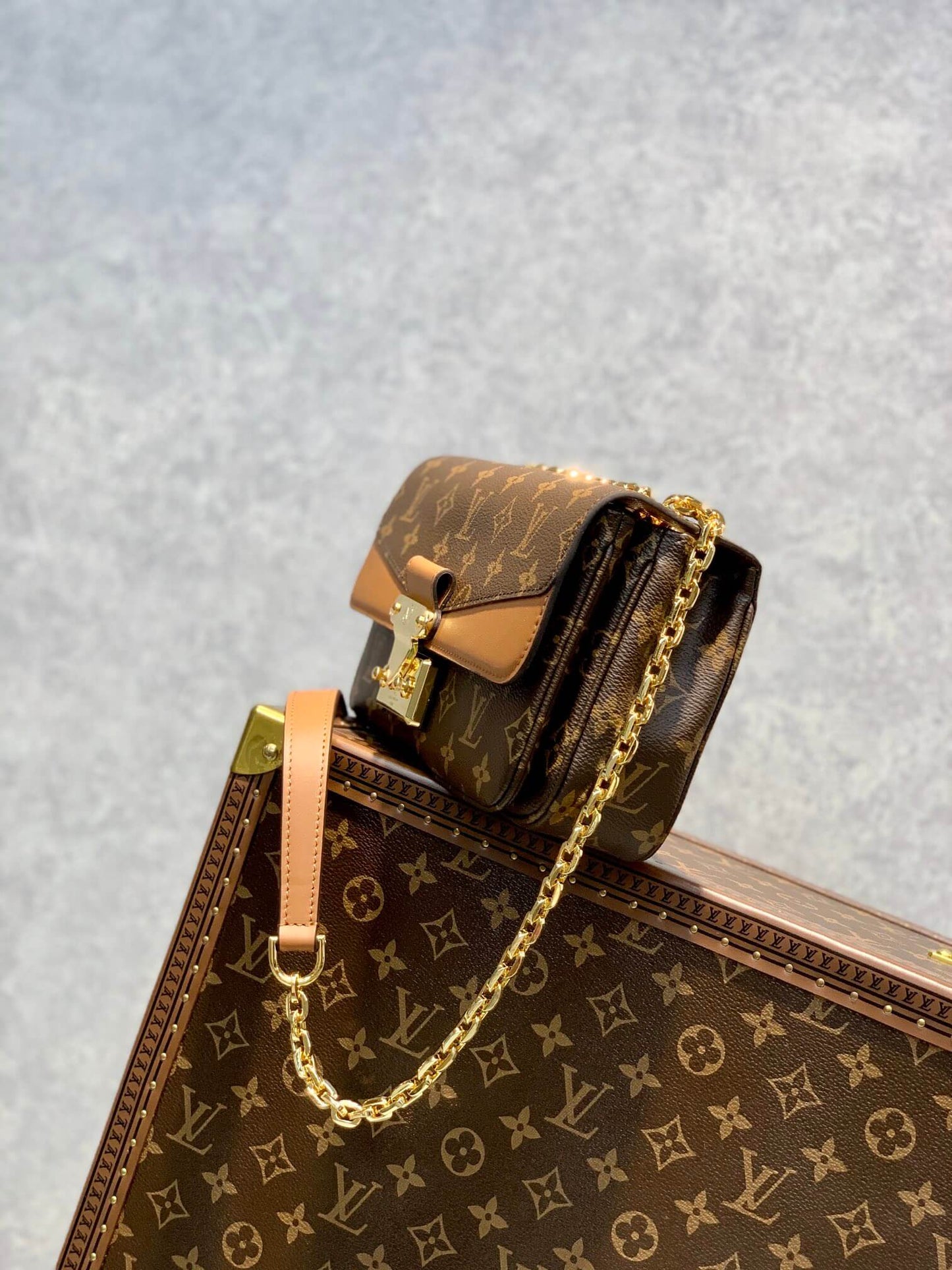M46127 Caramel Brown Marceau Chain bag Pochette Métis