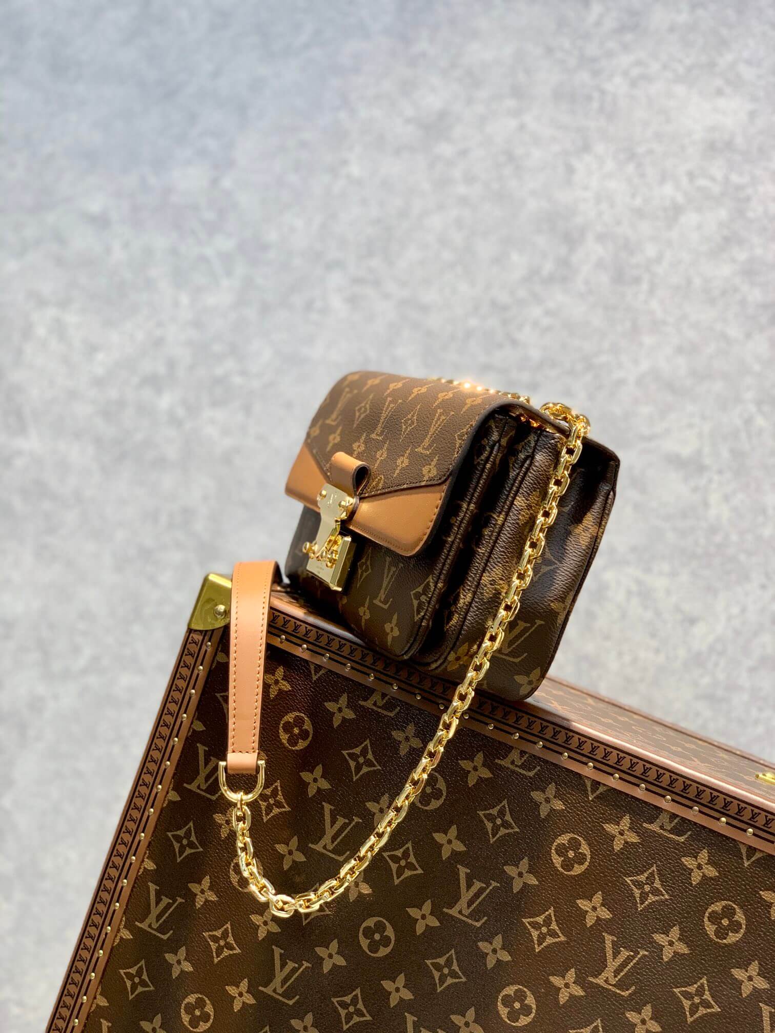 M46127 Caramel Brown Marceau Chain bag Pochette Métis