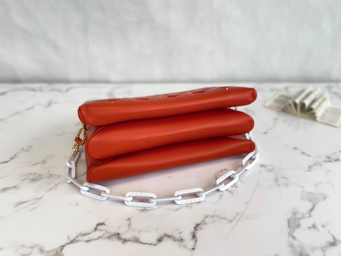 M20761 Coussin PM Monogram 26cm red cowhide-leathe