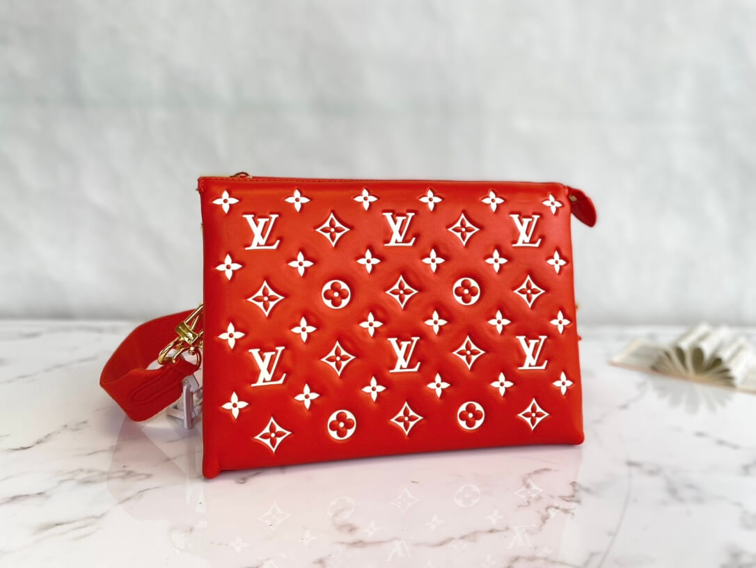 M20761 Coussin PM Monogram 26cm red cowhide-leathe