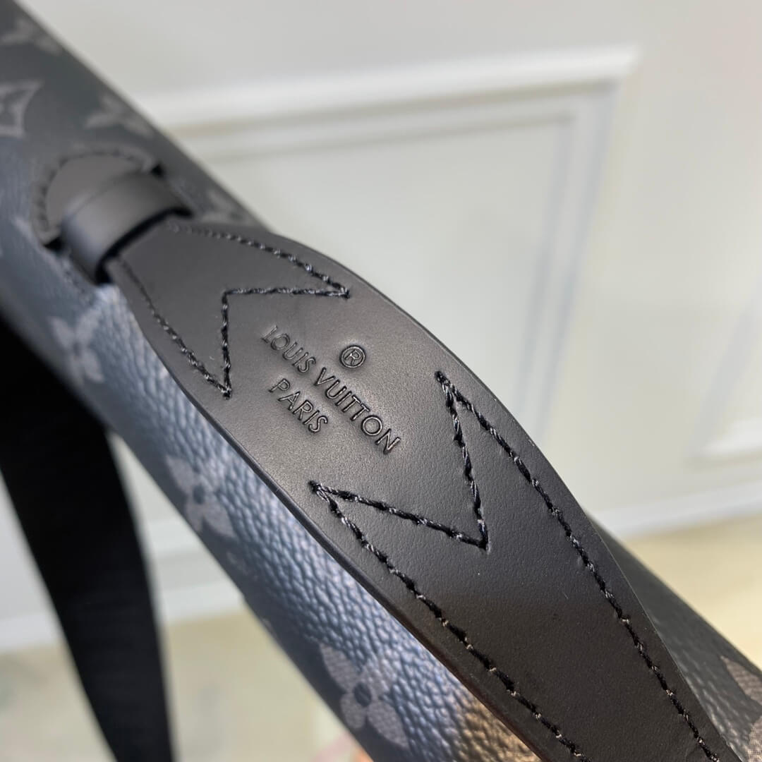 M20835 S Lock Briefcase Taurillon Monogram 39cm briefcase blue