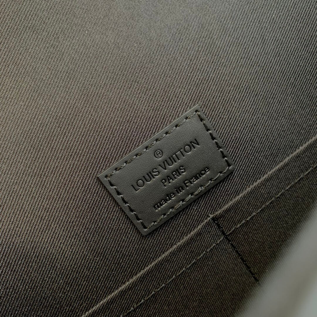 M20835 S Lock Briefcase Taurillon Monogram 39cm briefcase blue