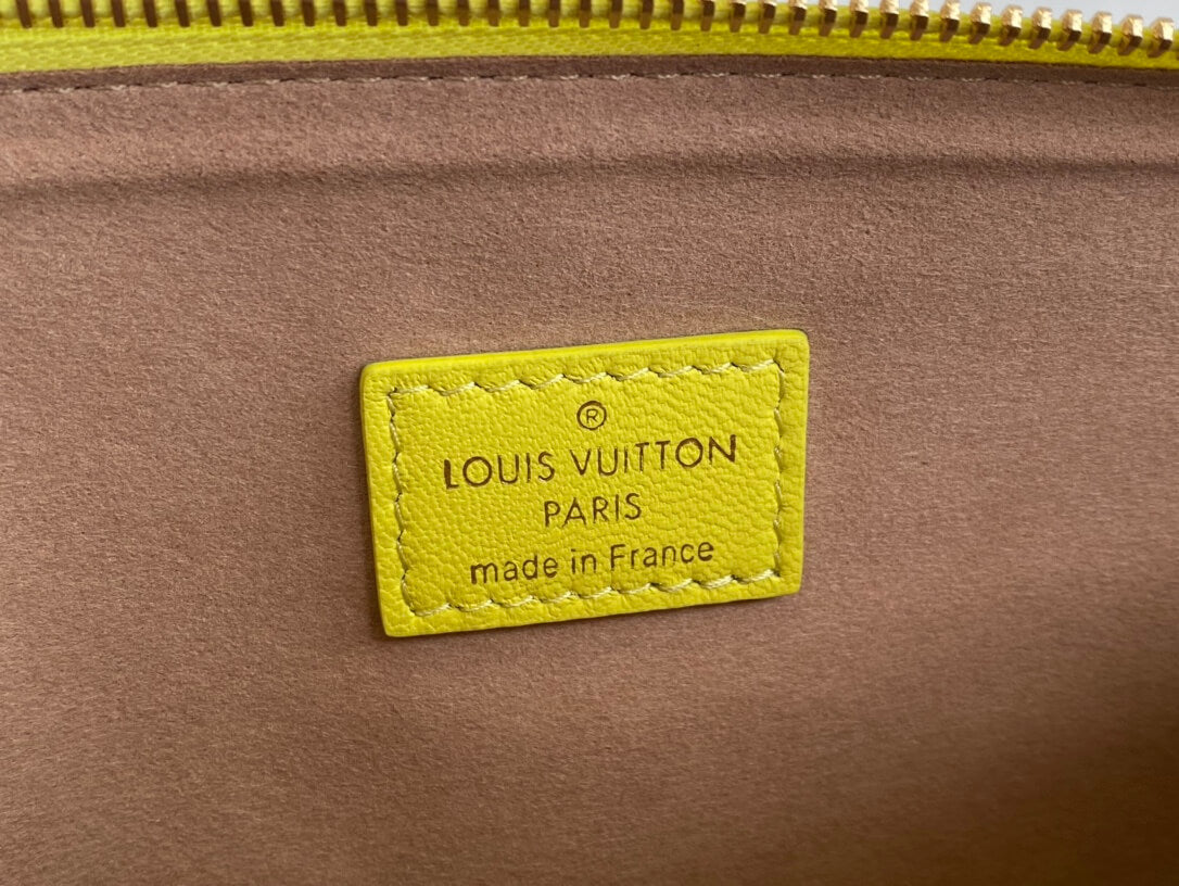 M20843 Coussin PM Monogram 26cm yellow cowhide-leathe