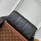 M20900 KEEPALL BANDOULIÈRE 25 Embossing black