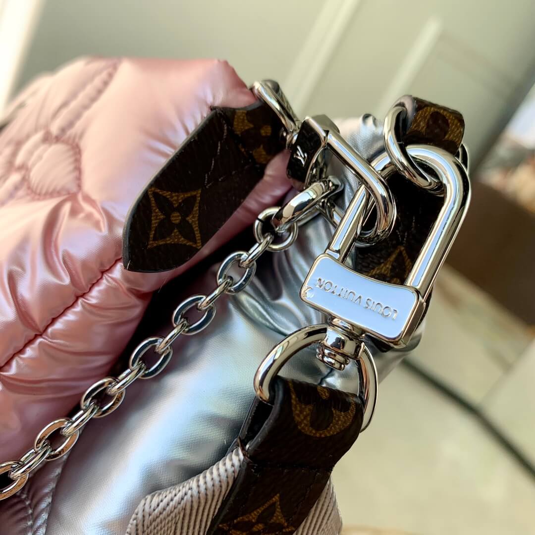 M21056 MAXI MULTI POCHETTE ACCESSOIRES 34CM Pillow Silver / Pale Pink