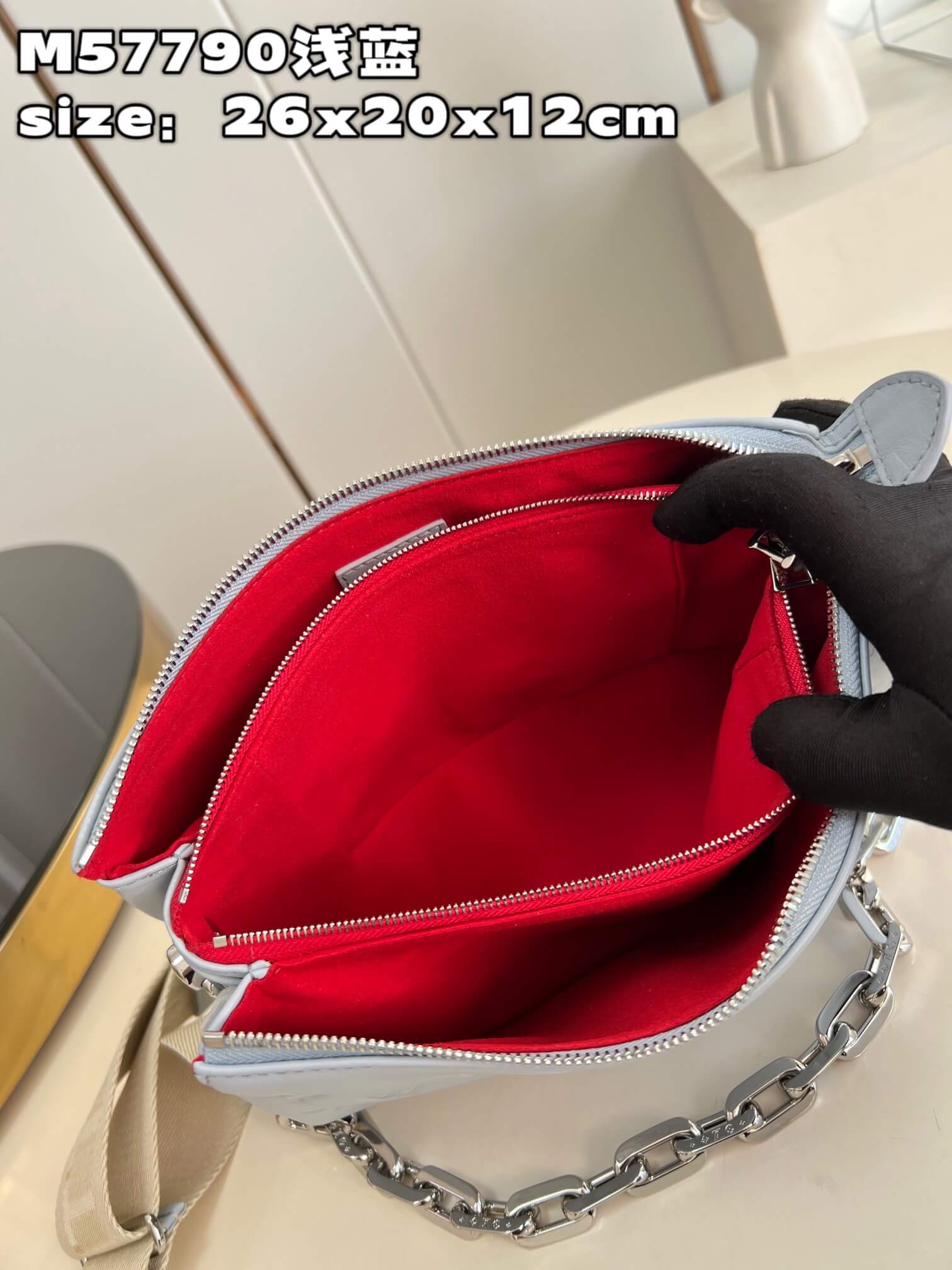 M21192 COUSSIN MM 34cm/M59277 PM 26cm Monogram light blue