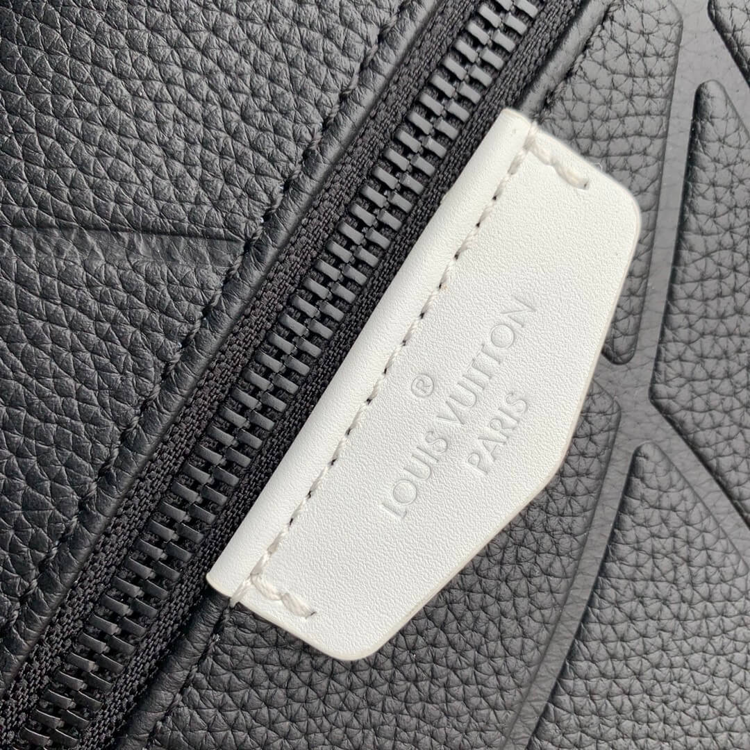 M21391 DISCOVERY BACKPACK PM Monogram Eclipse 40cm black