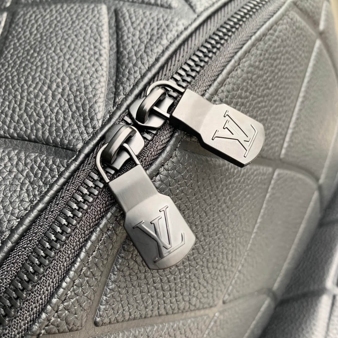 M21391 DISCOVERY BACKPACK PM Monogram Eclipse 40cm black