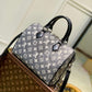 M21464 SPEEDY BANDOULIERE 25 Cruise Monogram grey