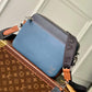 M21544 TRIO MESSENGER 25cm Sac Plat Denim Blue