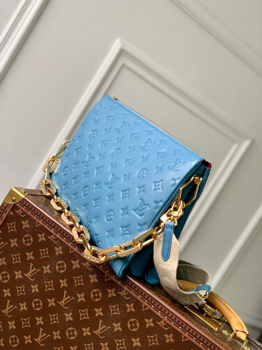 M21650 Coussin Monogram MM 34cm blue Female bag All leather
