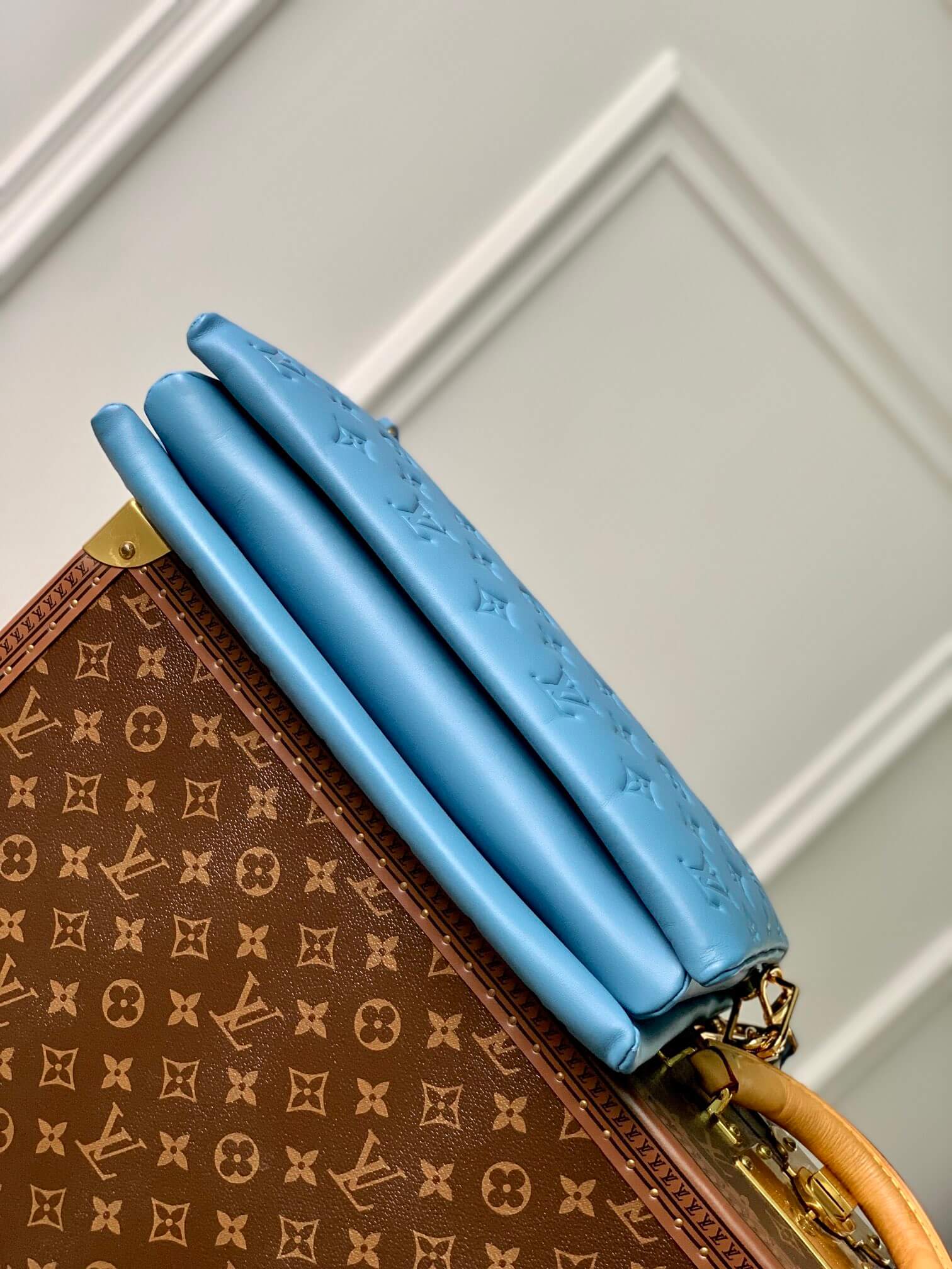 M21650 Coussin Monogram MM 34cm blue Female bag All leather