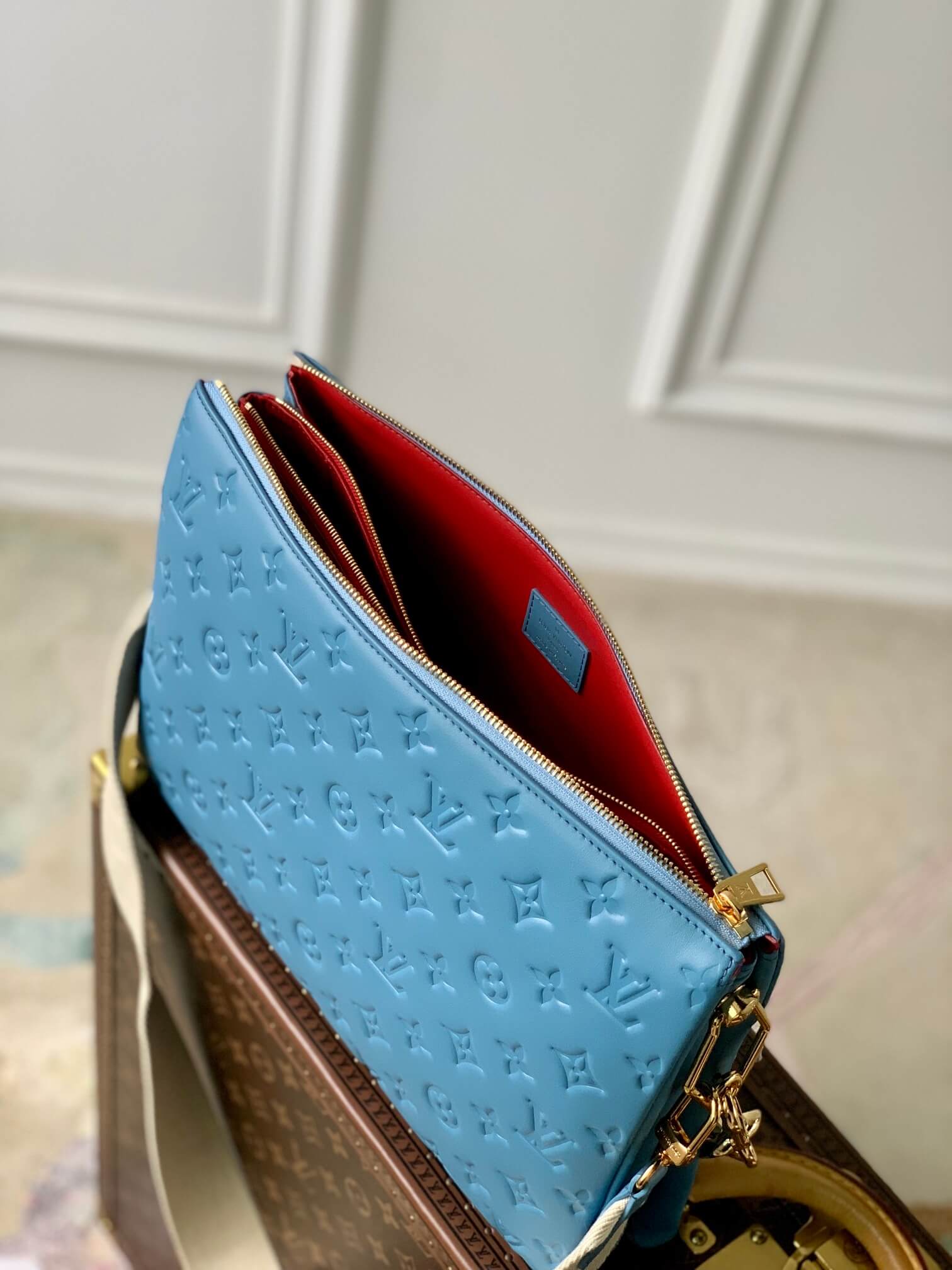 M21650 Coussin Monogram MM 34cm blue Female bag All leather