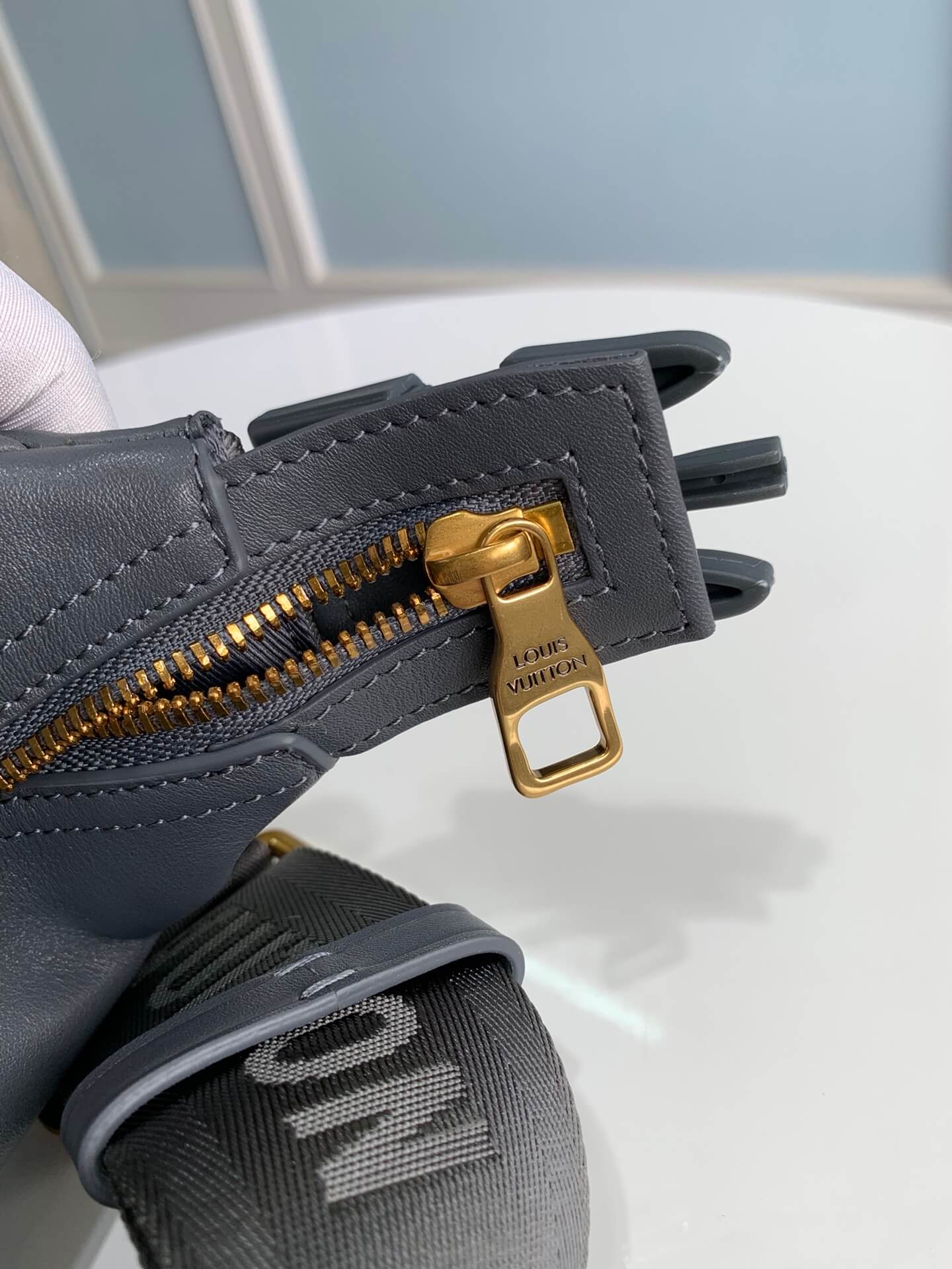 M21812 Cruiser Messenger Sac Plat 16.5CM iron gray