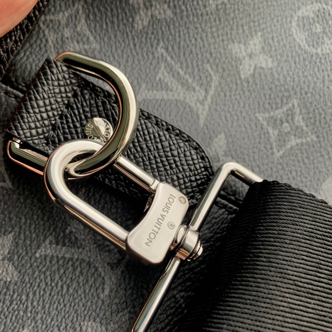 M30937 Weekend Tote NM 43CM Monogram Eclipse coated canvas black