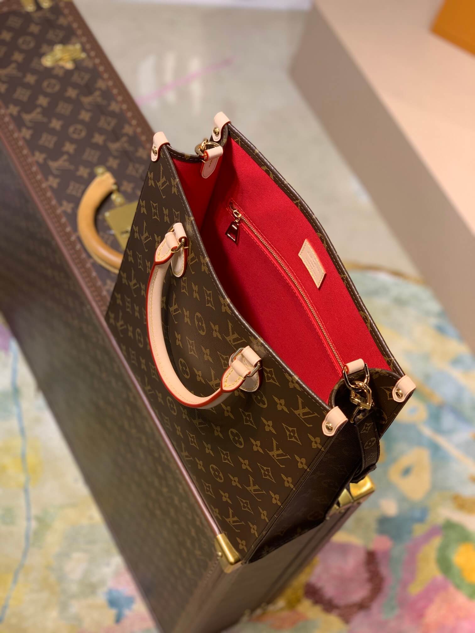 m45848 SAC PLAT PM MONOGRAM 30cm INSIDE red