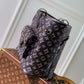 m46137 Neverfull 31cm black subaxillary bag