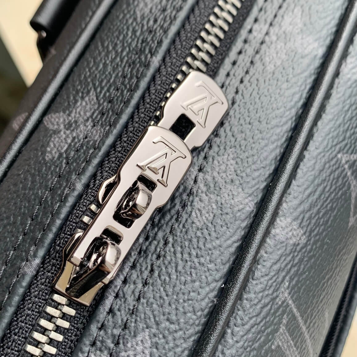 M46457 Porte-Documents Voyage PM 36.5cm Monogram Eclipse black