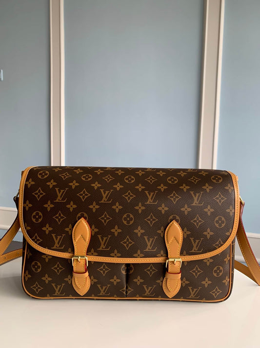 M51273 Boulogne Sac Plat Monogram 37CM