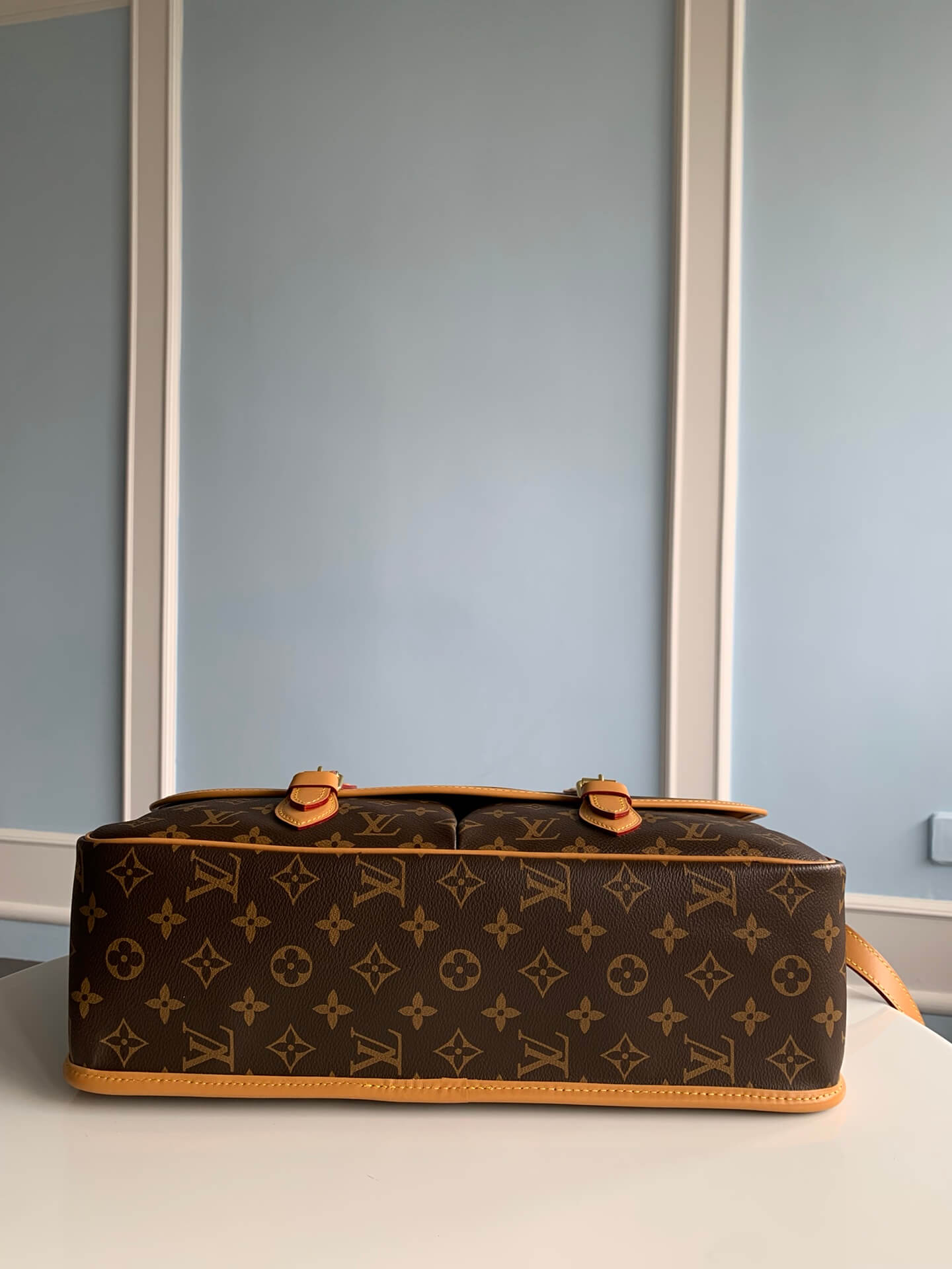 M51273 Boulogne Sac Plat Monogram 37CM