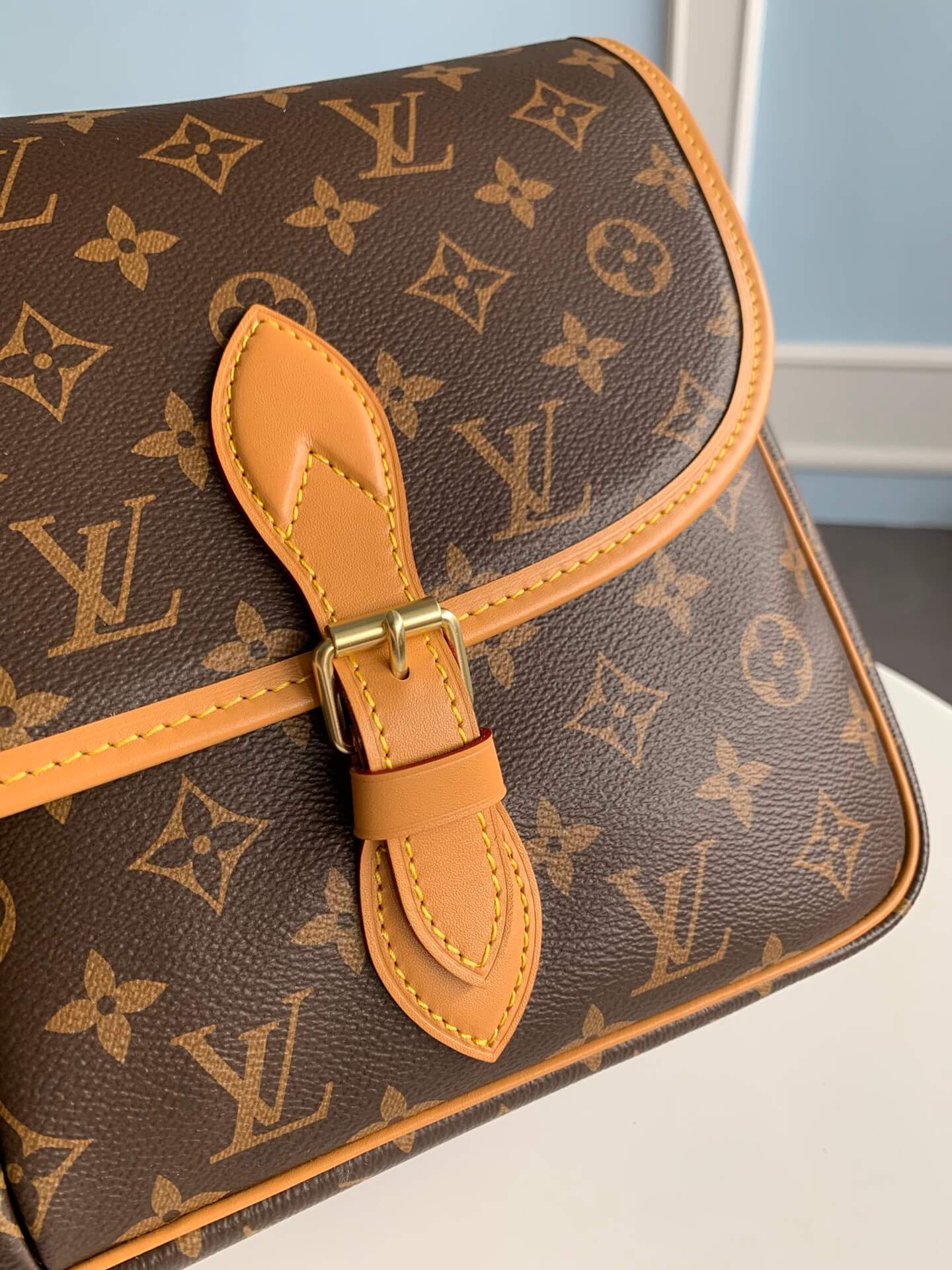 M51273 Boulogne Sac Plat Monogram 37CM