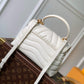 M53937 Hold Me Handbag dirty white 23cm New Wave