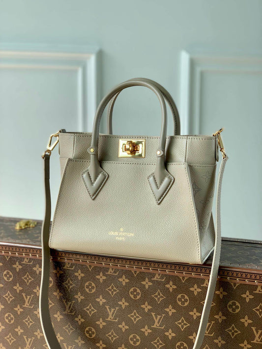 M57729 ON MY SIDE PM Monogram 25cm elephant grey