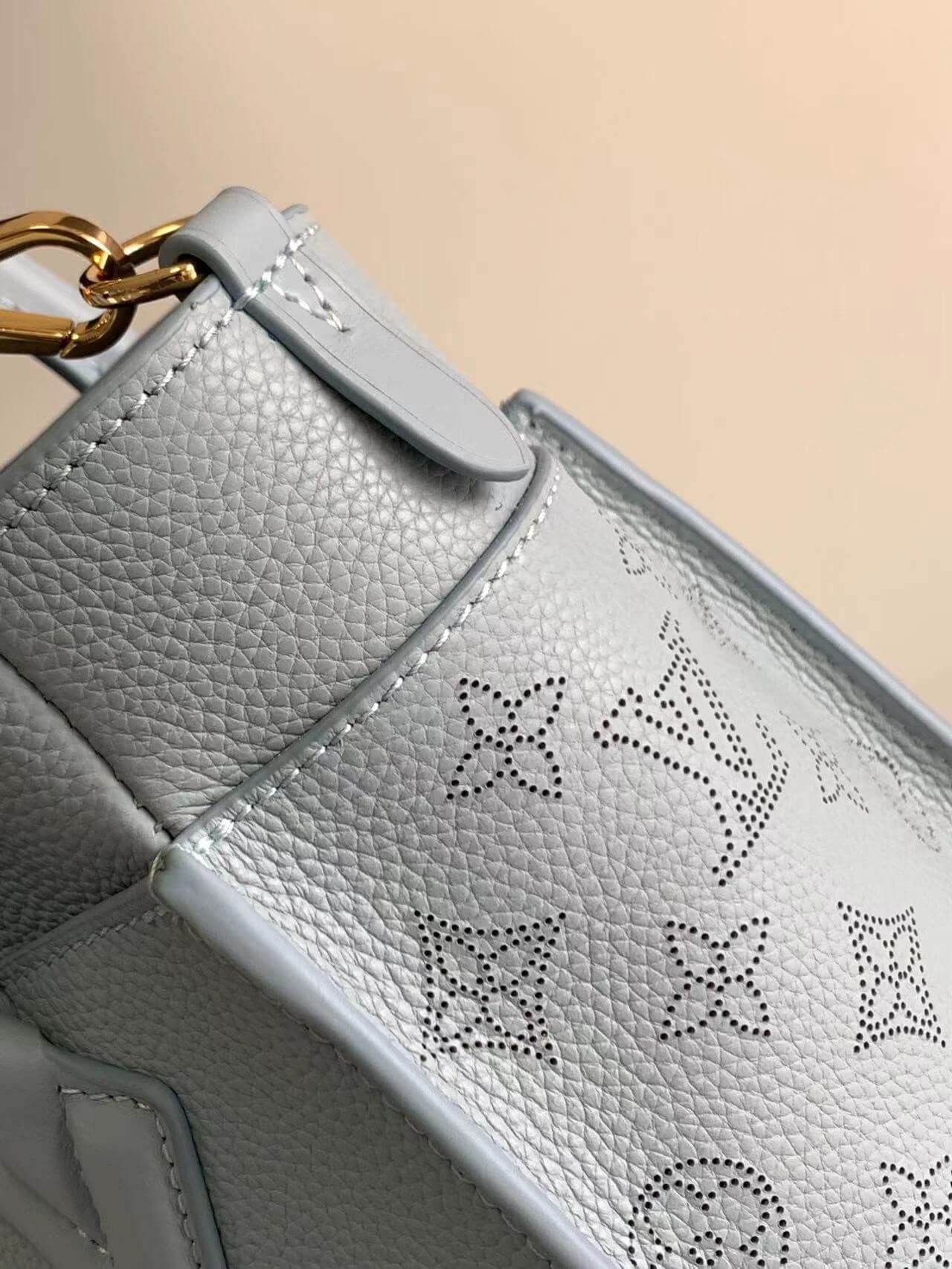 M57729 ON MY SIDE PM Monogram 25cm light blue