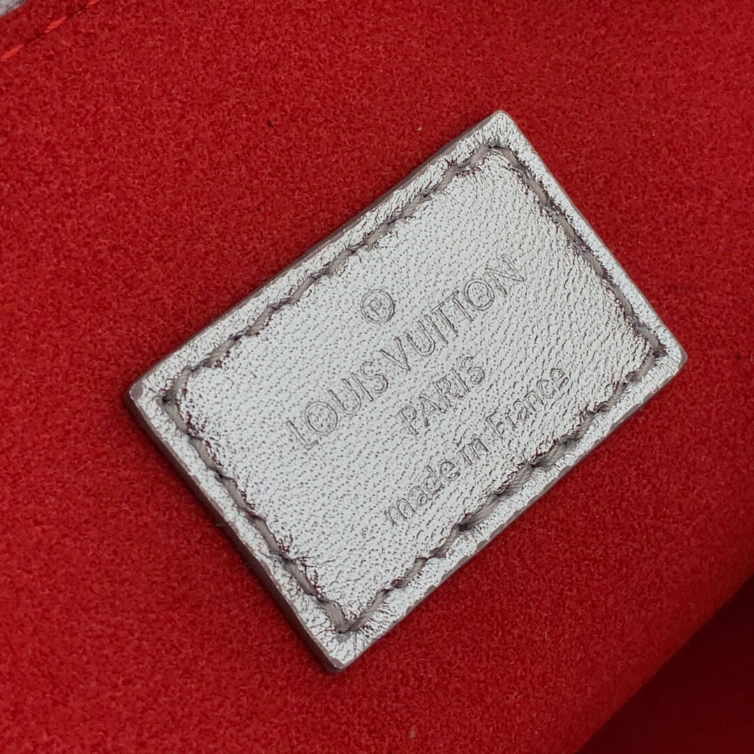 M57913 Coussin Monogram 26cm silver Female bag All leather