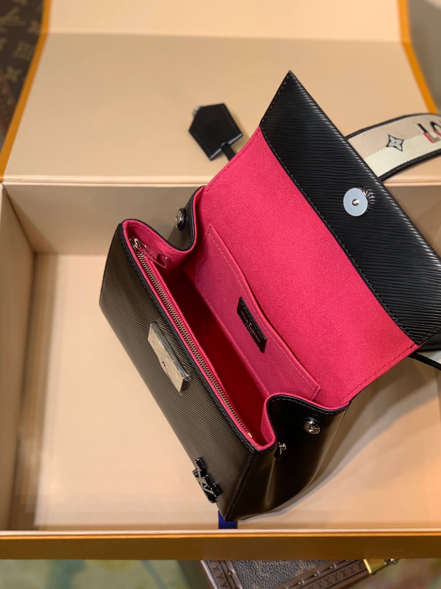 M58931 Cluny MINI Monogram 20cm black