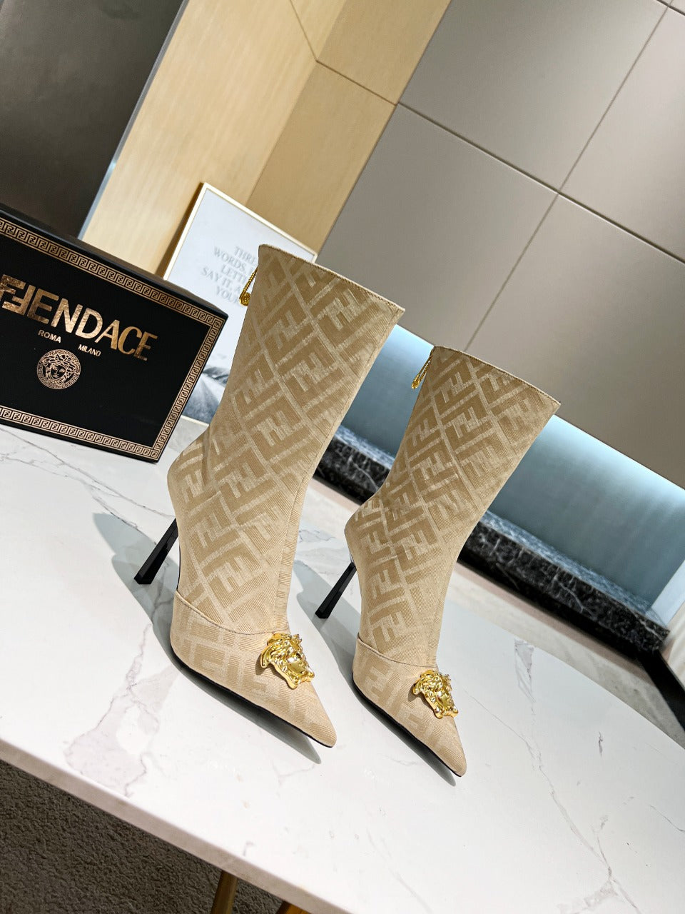 Luxury Shoes - FED - 396