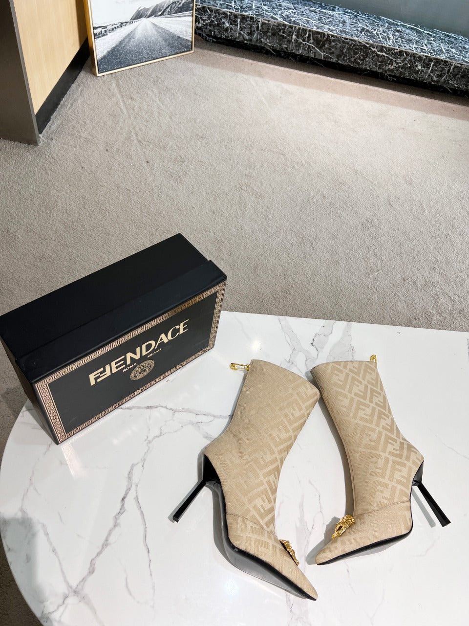 Luxury Shoes - FED - 396