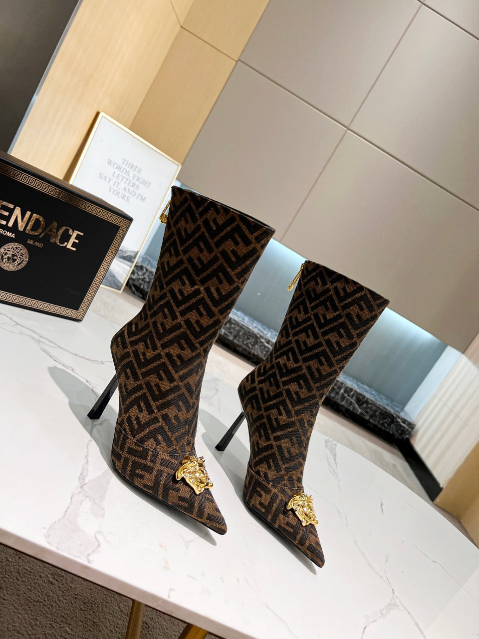 Luxury Shoes - FED - 395