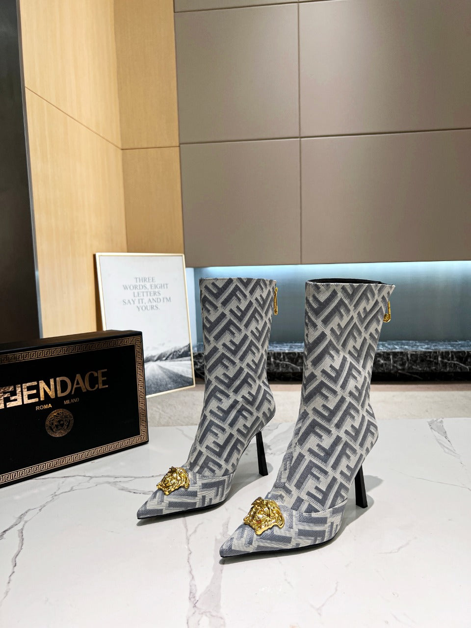 Luxury Shoes - FED - 394