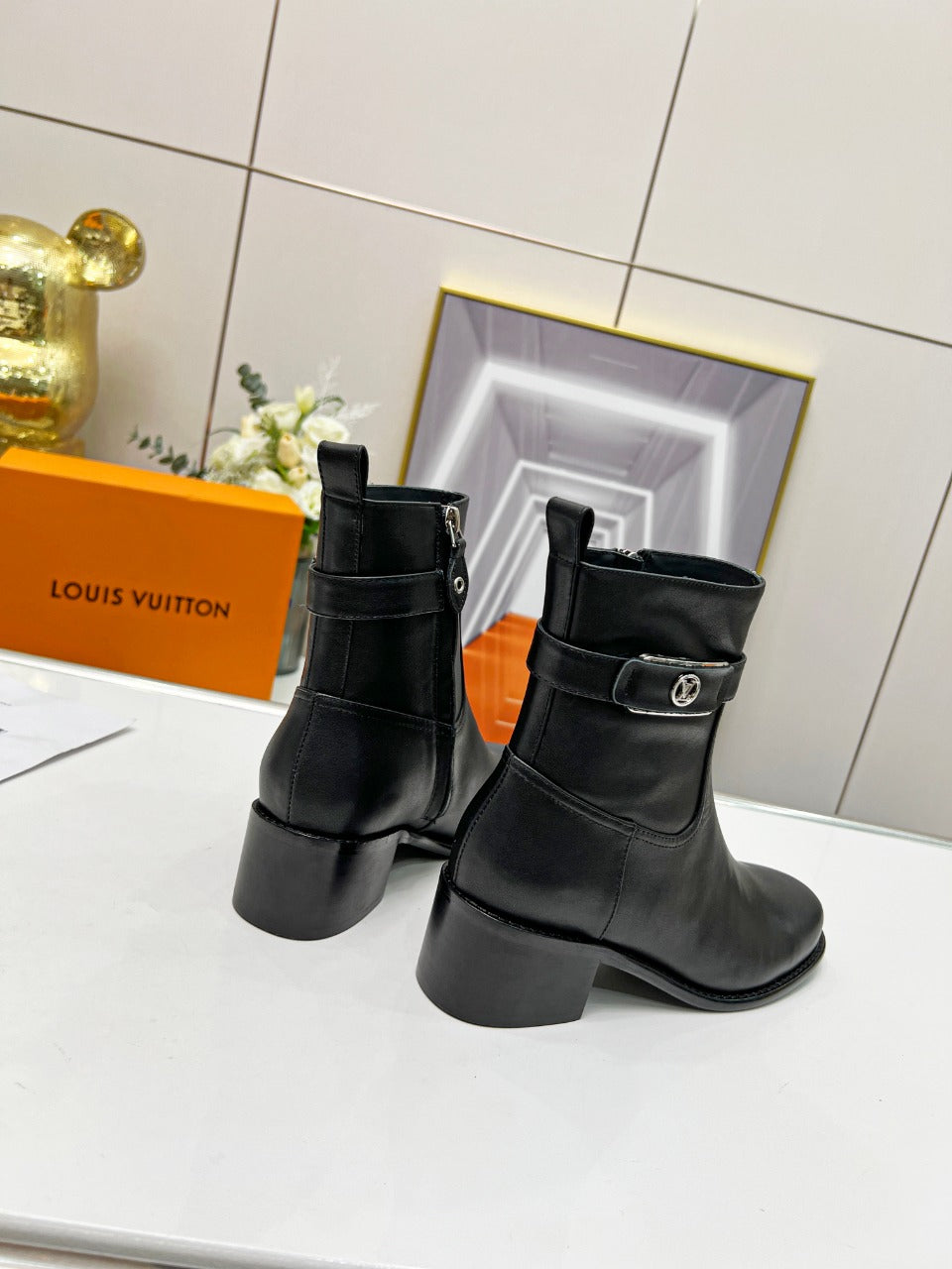 Luxury Shoes - LU-V - 584