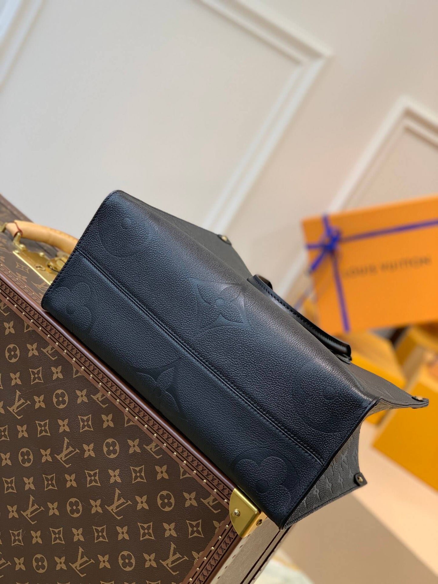 M45595 OnTheGo MM Monogram Empreinte leather black Giant Monogram