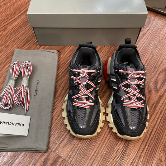 BL - Bla Track Trainer Black Red