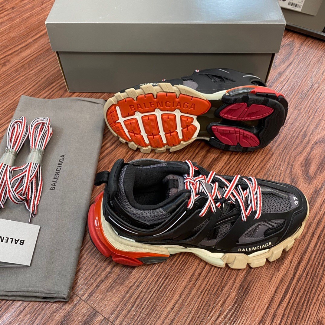 BL - Bla Track Trainer Black Red
