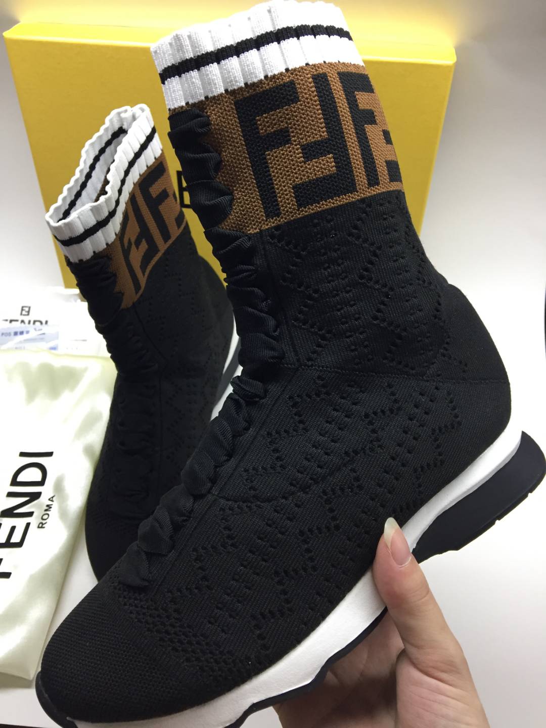 Luxury Shoes - FED - 689